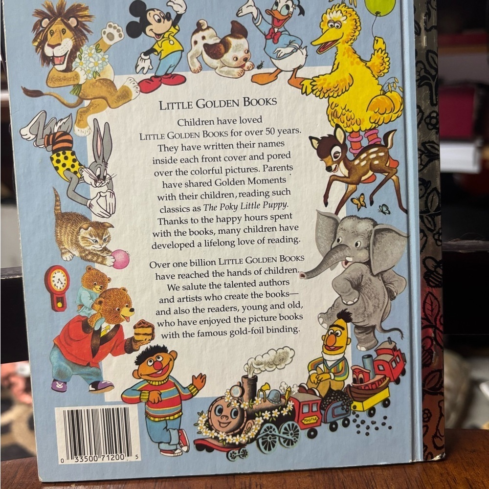 A Very Busy Barbie 1993 Golden Book GUC - Picture 3 of 3